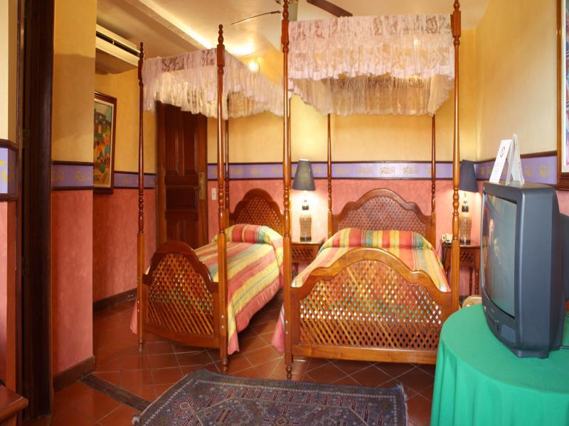 Colonial 4* Granada