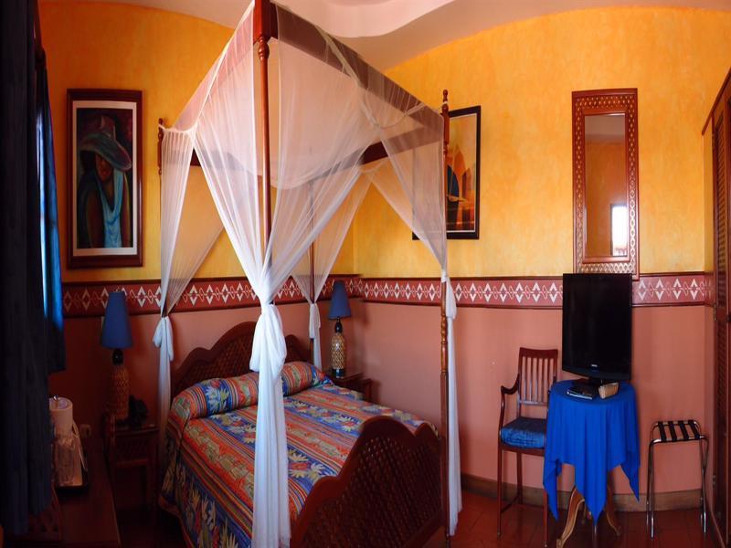 Hotel Colonial